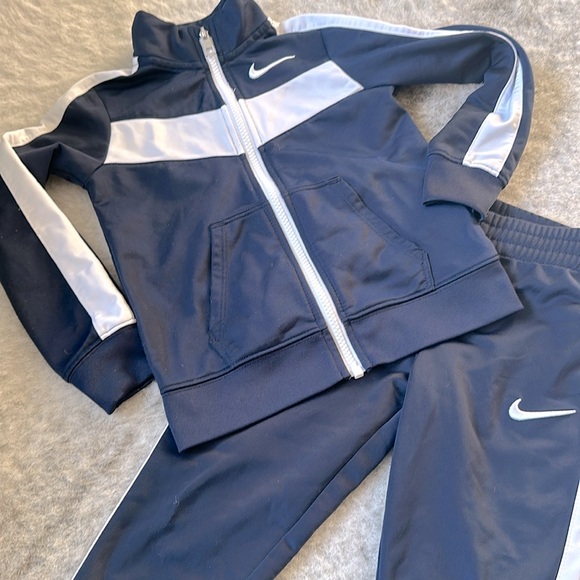 Nike Boy`s 2 Piece Tracksuit - Picture 2 of 2
